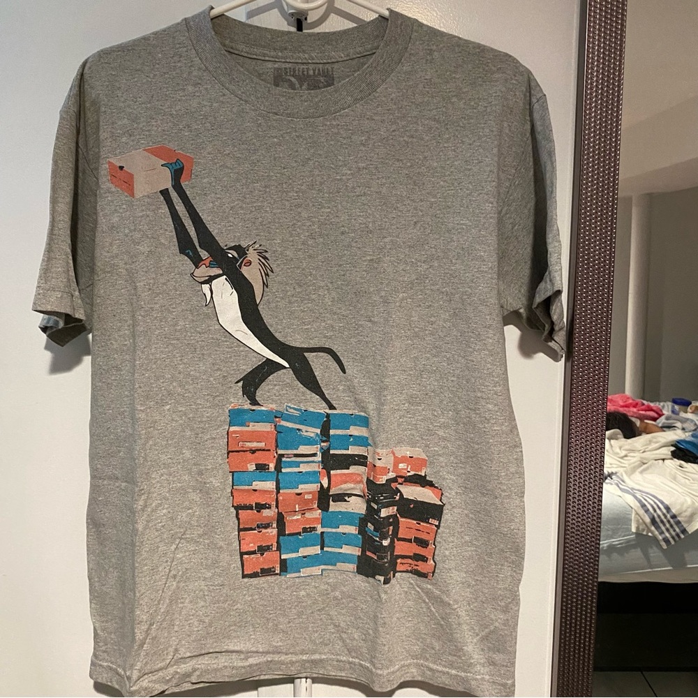 Man’s Graphic Cartoon Tee Gray Size Medium